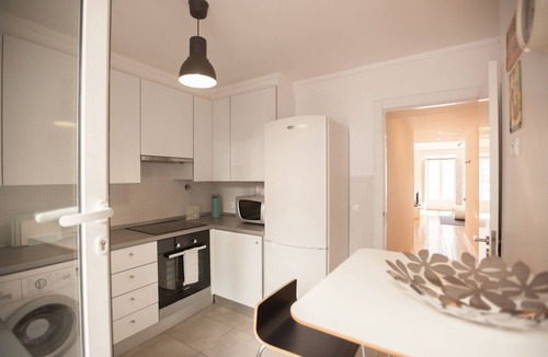 Sao Bento Apartment | FLH S. Bento Sunny Flat with Terrace
