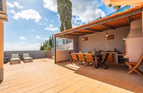 Sao Goncalo Villa | Funchal Bay View Villa by Homie