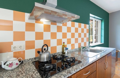 Molares Apartment | Glamping Apartment with Mountain View, Wi-Fi and Air Conditioning