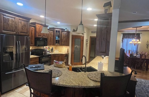 Brookline Station House | Golf Getaway-Large Families Welcome! Only 10 minutes from the Airport!