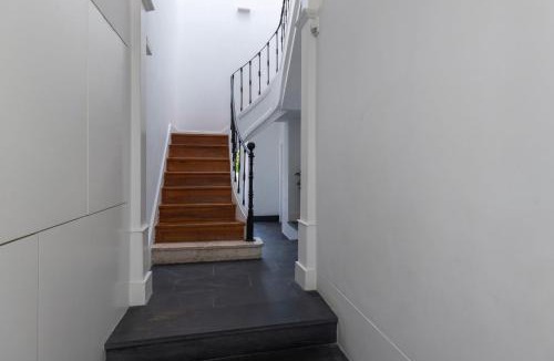 Santa Engracia Apartment | Graça Hidden Garden by LovelyStay