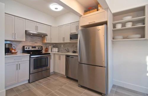 Whistler Village Apartment | Hearthstone Lodge - Hot tub - Village location - One bedroom loft