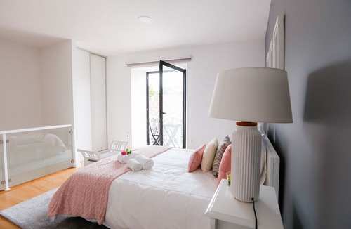 Ponta Delgada Apartment | Historic center of Ponta Delgada - Balcony and Free Wifi