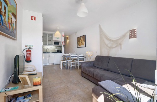 Conceicao e Cabanas de Tavira House | Holiday Home 'Almargem 77' with Shared Garden, Wi-Fi and Air Conditioning