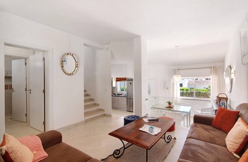 Vale do Lobo House | Holiday Home 'Townhouse Ramas' with Sea View, Wi-Fi and Air Conditioning