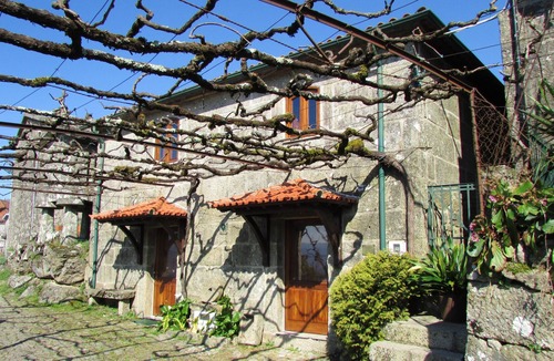 Lindoso House | Homerez - Spacious house for 7 ppl. at Ponte da Barca