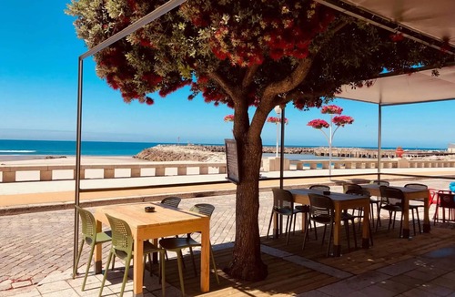 Vila Praia de Ancora Hostel | Hostel Aqui Há Gato