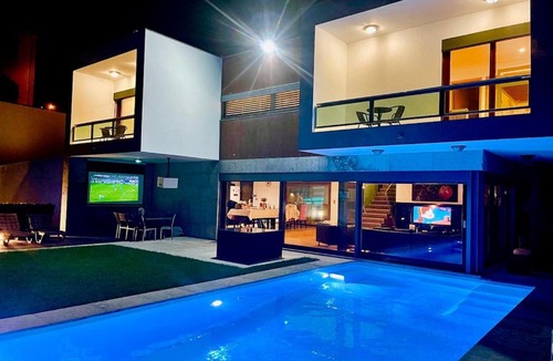 Mafra Villa | I Love U villa