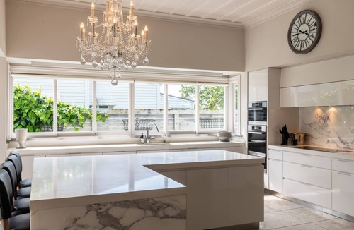 Ponsonby Villa | If you want to enjoy the very best Herne Bay, Auckland has to offer, then Villa Palatial Estate delivers.