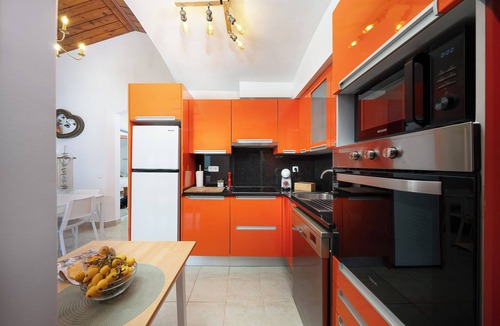 Areias de Sao Joao Villa | 🔥Is Oura Calling You?🔥4BD Sleeps 12 Jacuzzi Pool PingPong 5min Strip 10' beach