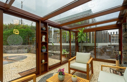 Porto Moniz Cottage | King' Shelter by Madeira Sun Travel