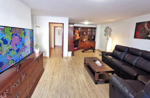 Parede Apartment | Knowing Home 100sqm