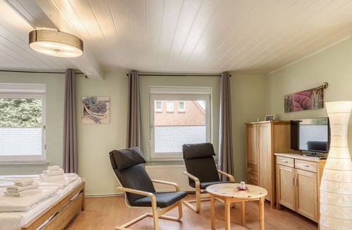 Warenshof Apartment | Ladybug, Germany
