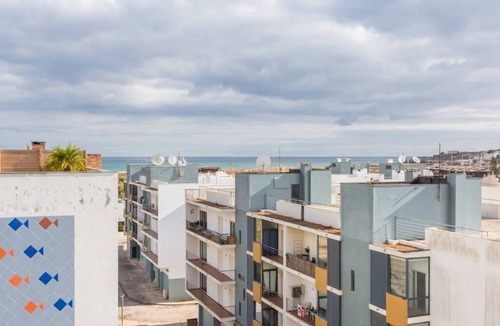 Meia Praia Apartment | Lagos Marina apartment with rooftop pool and gym