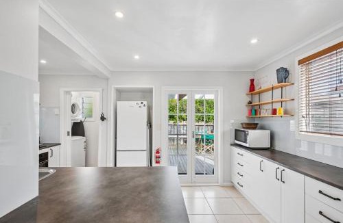 Mount Roskill House | Lime Tree Cottage - 7 mins to Eden Park