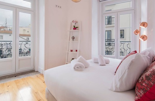 Santo Estevao Apartment | Lusitano's 2BDR Apartment in Alfama by LovelyStay
