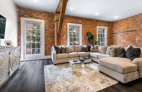 Arts/Warehouse District Condo | 🎷Luxury Historic Downtown Location LG Private Balcony | The Armstrong 🎷