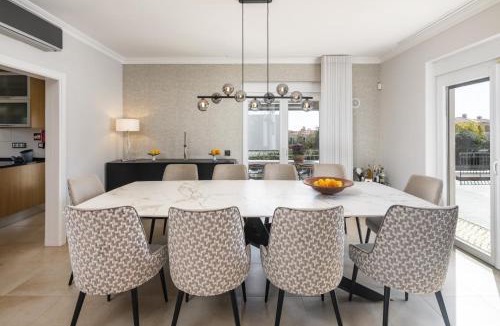 Alporchinhos Villa | Luxury villa (10 pax) near the beach