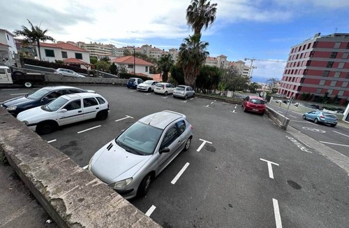 Sao Martinho Apartment | Madeira O S · ChXmas lights & Market – Last-Minute