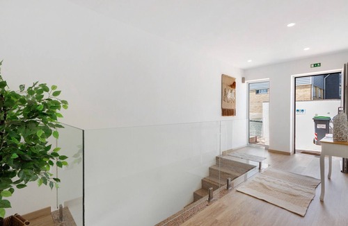 Vila Nova de Gaia House | ManuelHouse – Modern Two-Story Home in Vila Nova de Gaia