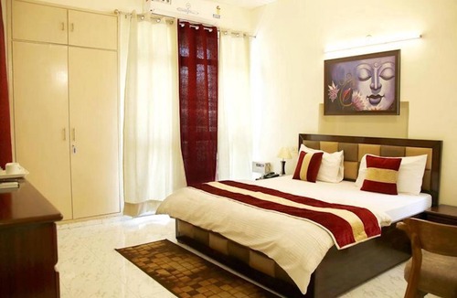 South Extension House | Maplewood Guest House, Neeti Bagh, New Delhiit is a Boutiqu Guest House - Room 2