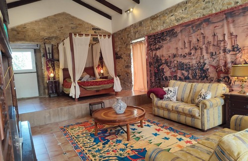 Vila Verde House | Medieval Stone 5-bedroom house in charming Sintra for your getaway