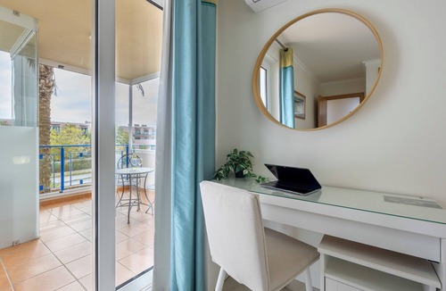 Meia Praia Apartment | Mira Baia - Meia Praia Family Apartment