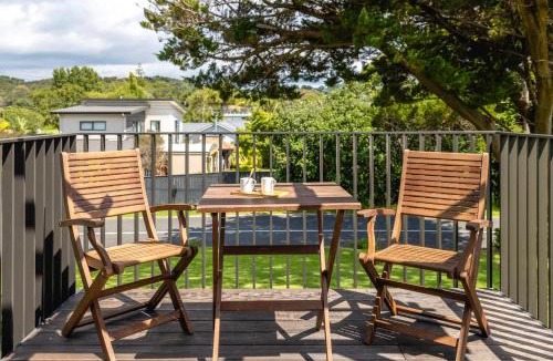 Blackpool House | Moa Cottage - Central Oneroa Village