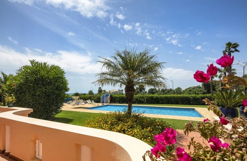 Caramujeira Apartment | Modern Family Apartment | Pool | Walk to Marinha Beach