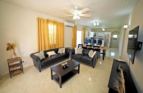 Work Hall House | Modern Villa - Upstairs St Philip Barbados, 5 min from Airport, AC, Wifi Parking