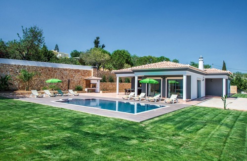 Albufeira Villa | Monte dos Avós - Spacious villa located in a quiet place with private pool