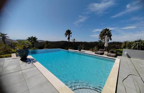 Budens Villa | Nice Villa in Budens with pool