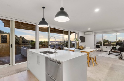 Avondale House | Ocean view Designer Standalone Villa Big Deck