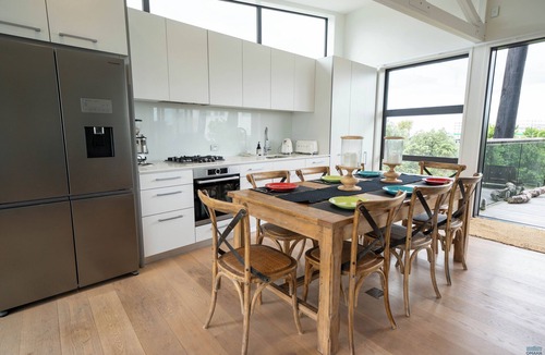 Omaha House | Omaha Coastal Comfort