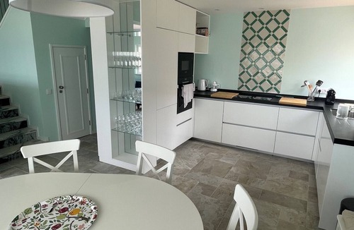 Sao Martinho do Porto Apartment | On the most beautiful beach, a fully renovated, fully equipped apartment that sleeps 10,