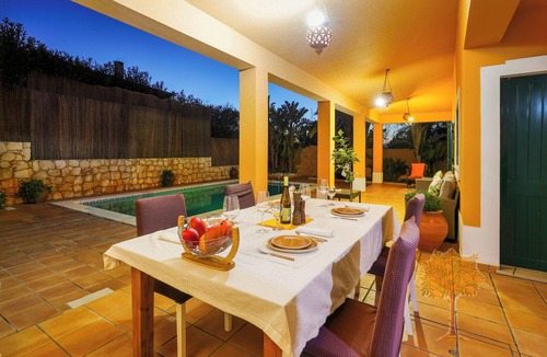 Portimao Ski Chalet | "Orange Tree Villa Alvor - South - Facing Family Villa with Private Poll"