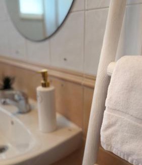 Montechoro Apartment | Oura View Apartment