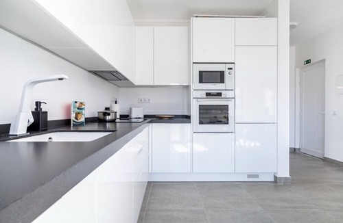 Portimao Apartment | Portimao Arade View Penthouse T3 Duplex with Parking, Private Terrace, Wi-Fi and Air Conditioning