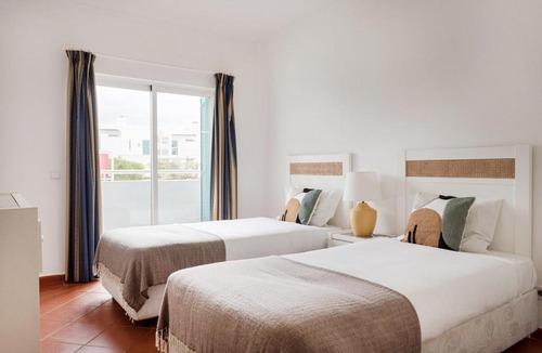 Prainha Apartment | Prainha 2BR Stay | Pool & Beach Access