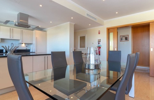 Ferragudo Apartment | Premier nº 37 - Modern Two Bedroom Apartment with Sea Views