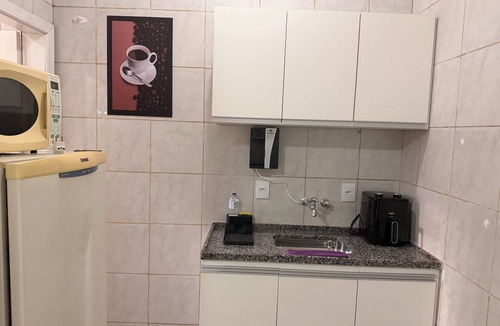 Camargos Apartment | Private studio apartment with Smart TV and air conditioning.