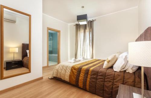 Olhao Apartment | Privilege Apartment Wanseta with Rooftop Pool, Village Marina - Olhão