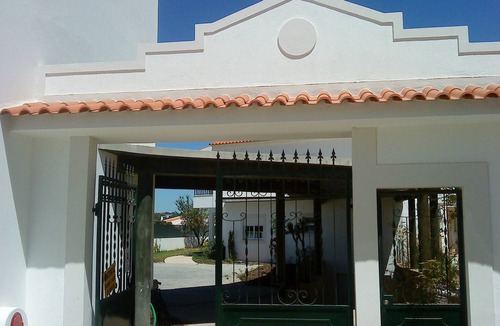 Vale de Carro Condo | RC - Pata Residence! Fantastic apartment, 5 min. Falésia beach and center!I