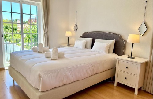 Fonte de Sesimbra Villa | Retiro D'Alma - Beautiful Villa with Garden & BBQ Near Sesimbra Beach