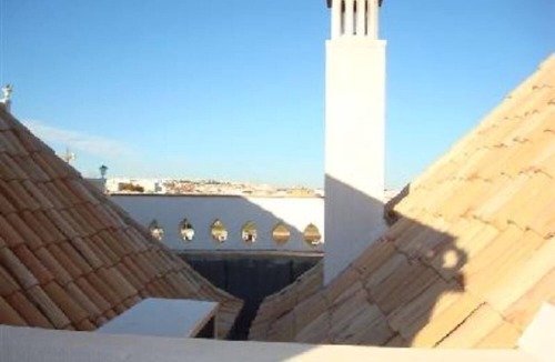 Tavira Apartment | River view apartment in historical centre of Tavira with roof terrace & WiFi