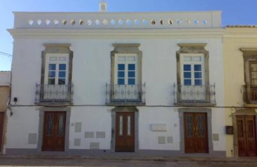 Tavira Apartment | River view apartment in historical centre of Tavira with roof terrace & WiFi