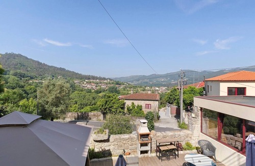 Ribeira Apartment | Room 13 – Balcony at Quinta do Avô with Mountain View, Wi-Fi and Air Conditioning