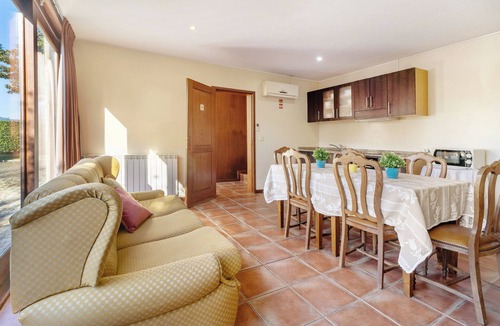 Amares Apartment | Room 'Quarto 6 - Quinta Da Ataíde' with Mountain View, Wi-Fi and Air Conditioning
