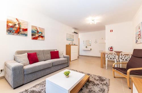 Peneco Beach Apartment | Rossio Sea View By ALzira