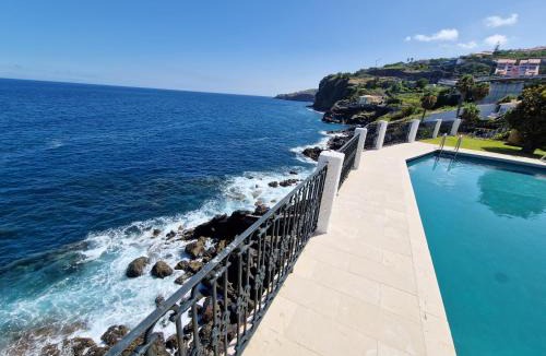 Santa Cruz House | Salt Water Villa